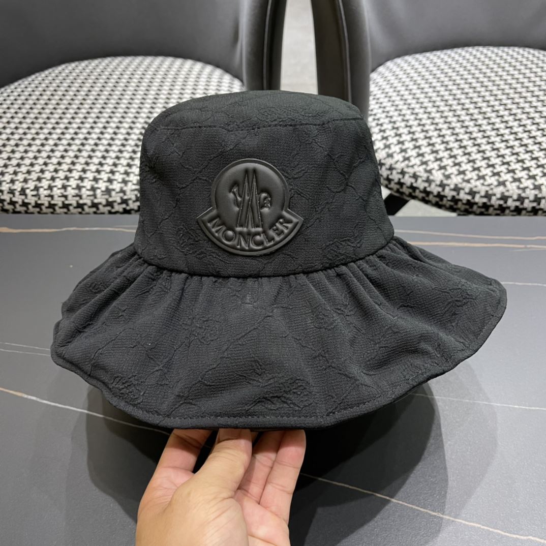 Moncler Caps